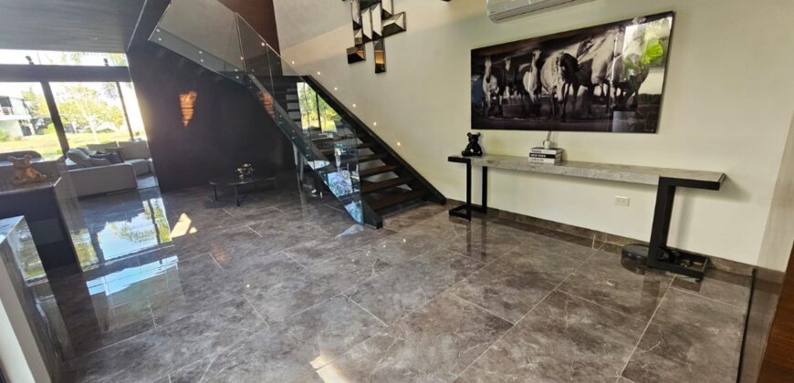 RESIDENCIA AMUEBLADA PRIVADA PUNTA LAGO