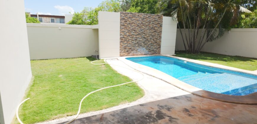 RESIDENCIA EN RENTA PRIVADA ALLEGRA TEMOZON NORTE MERIDA YUCATAN